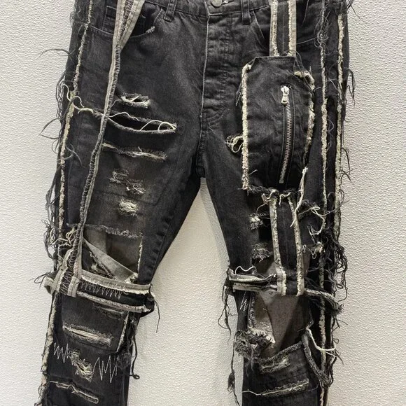 NEW WHO DECIDES WAR by Ev Bravado Gnarly Destroyed Denim Jeans – Black Size 32